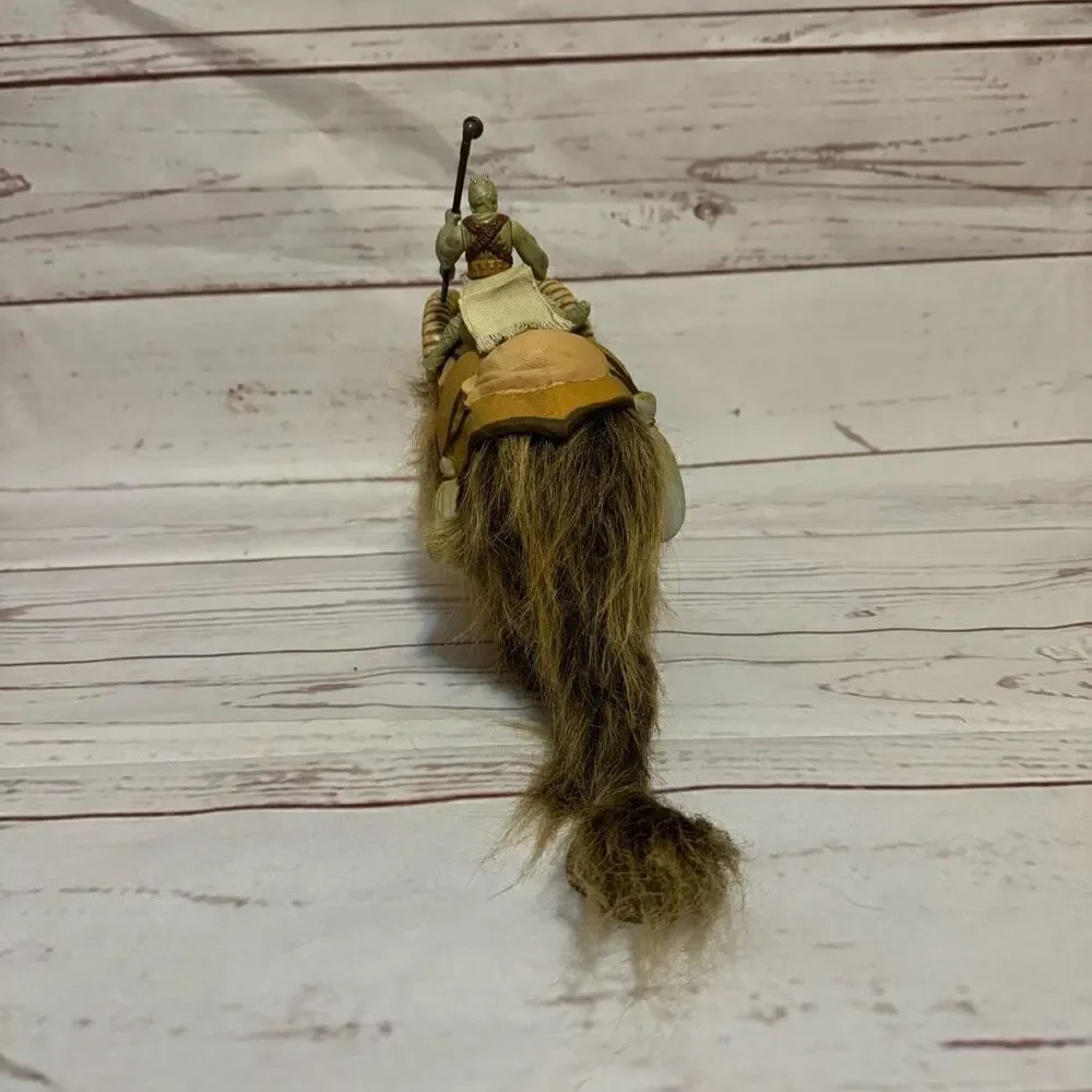 1998 Star Wars Power of the Force Bantha with Tusken Raider & Gaffi Stick Hasbro